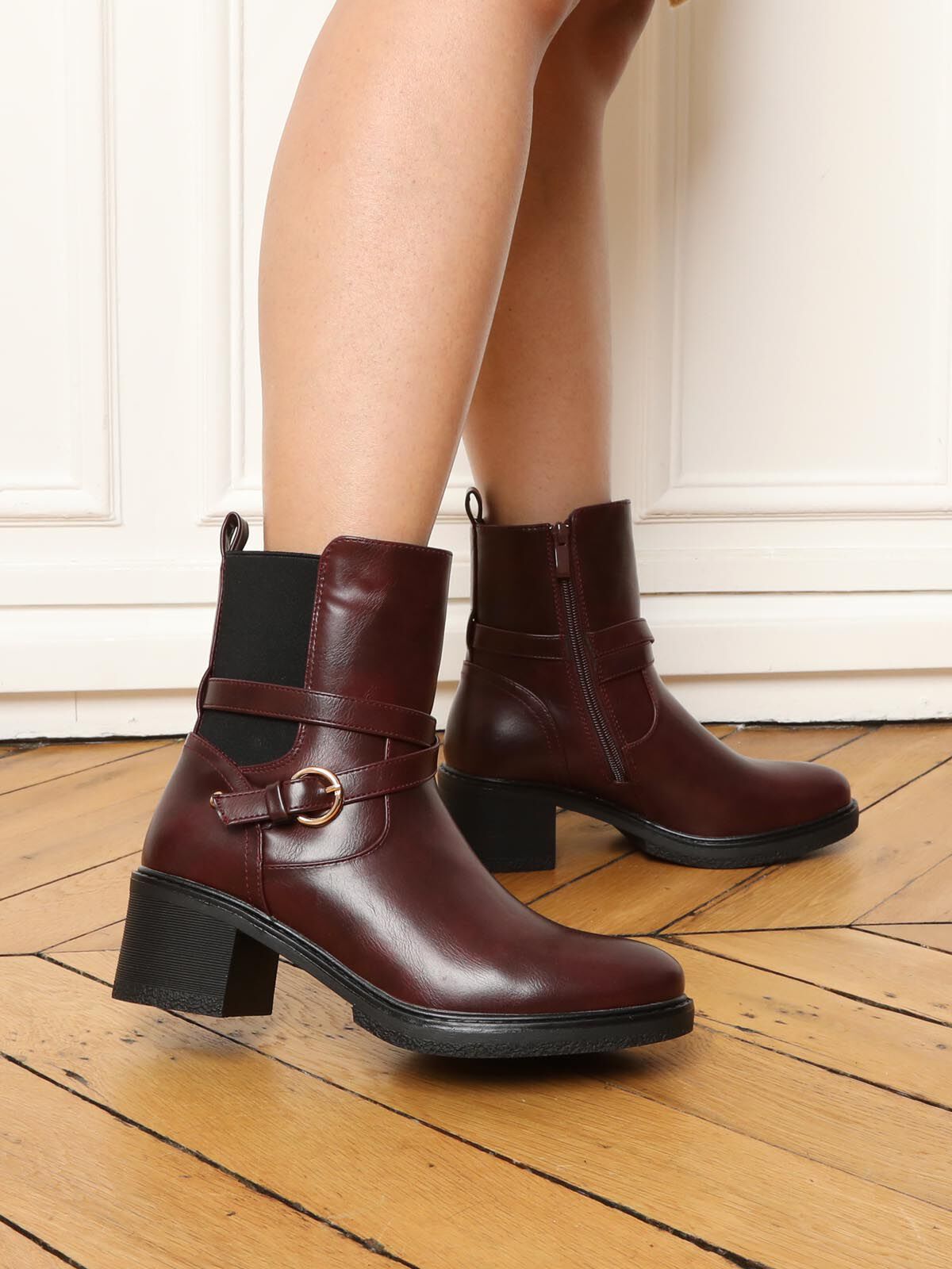 Chelsea boots with heel and thin strap La Modeuse La Modeuse