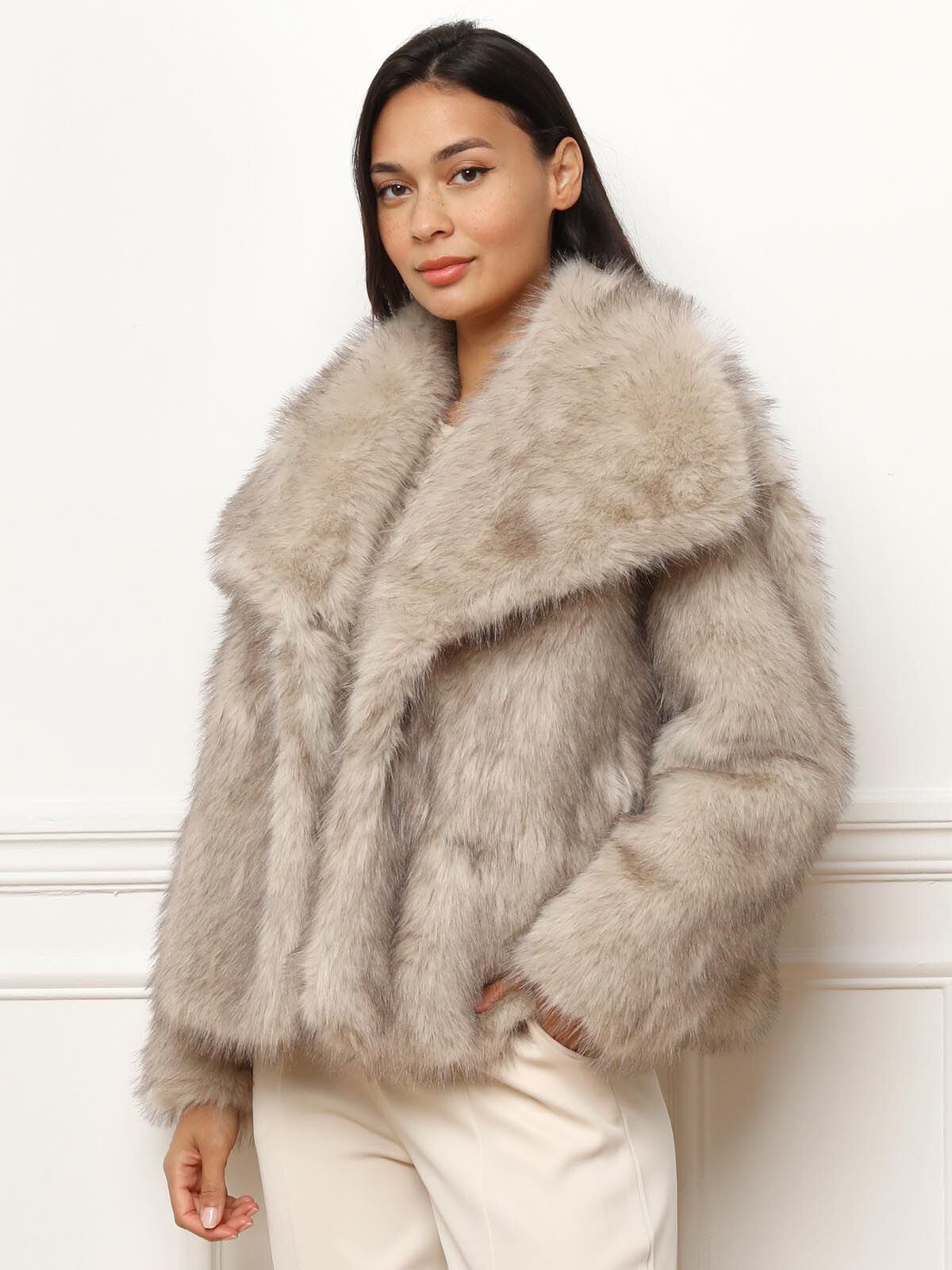 Short faux fur coat La Modeuse La Modeuse