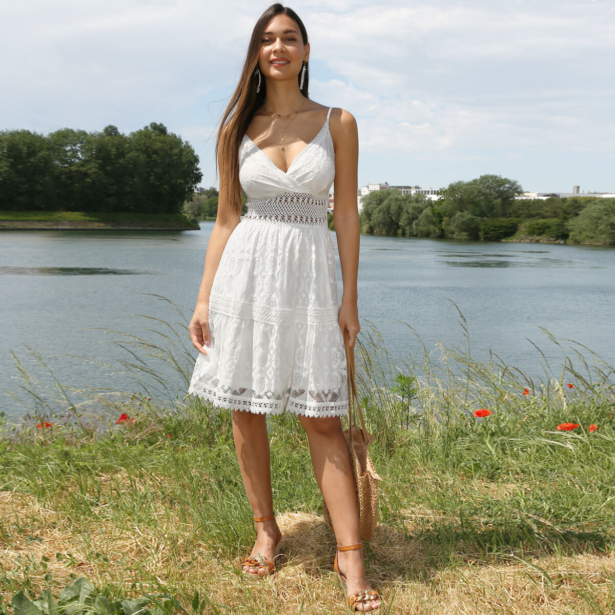 Robe patineuse en dentelle et crochet La Modeuse La Modeuse