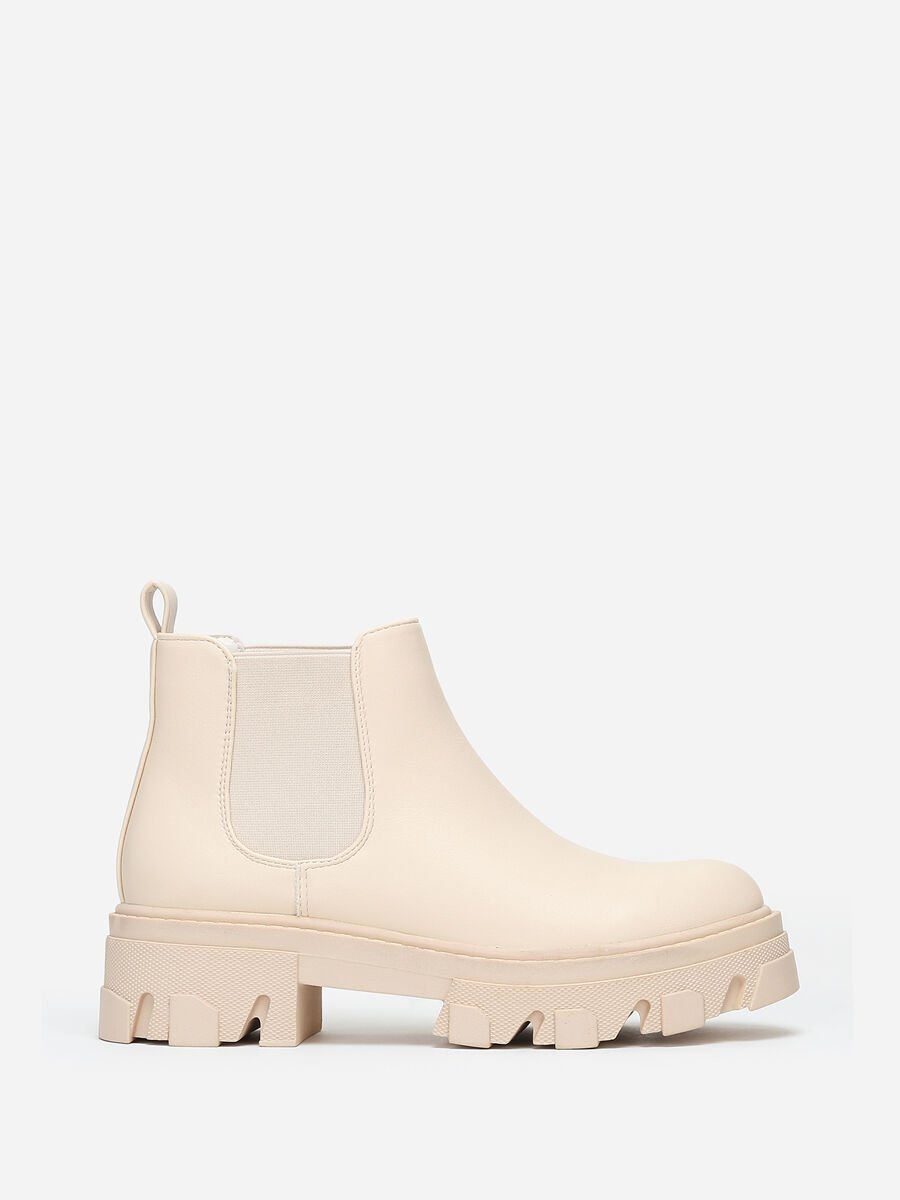 Chelsea boots semelle clearance crantée