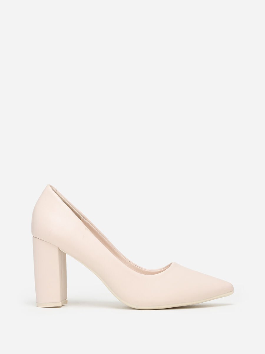 escarpin talon carré beige