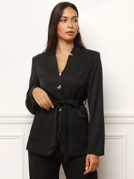 Veste de tailleur avec ceinture